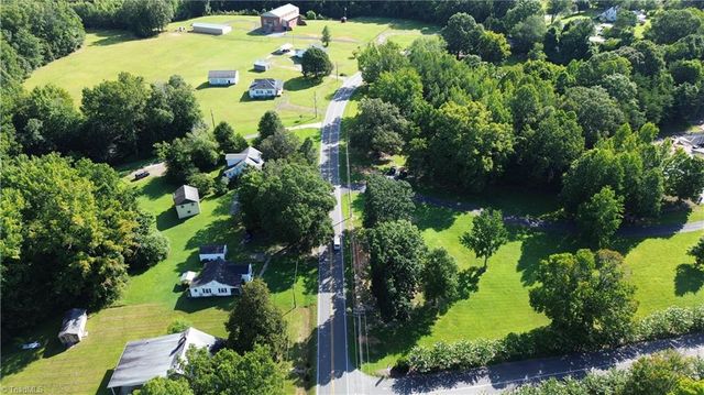 183 E Aiken Road, Eden, NC 27288
