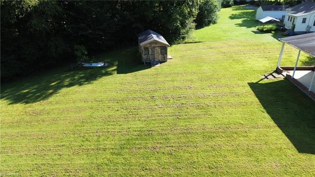 183 E Aiken Road, Eden, NC 27288