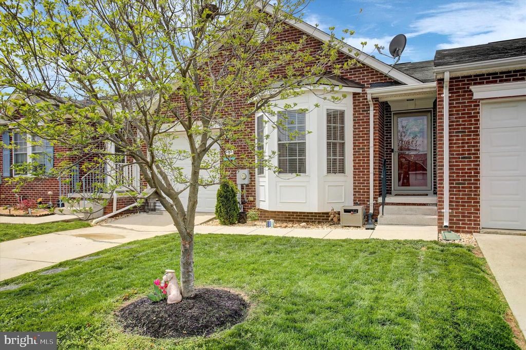 Image 1 of property listing at 7 ECKSTINE CT, Smithsburg, MD 21783