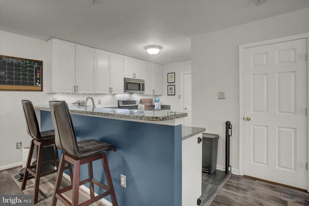 Image 14 of property listing at 7 ECKSTINE CT, Smithsburg, MD 21783