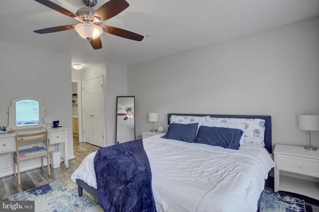 Image 27 of property listing at 7 ECKSTINE CT, Smithsburg, MD 21783