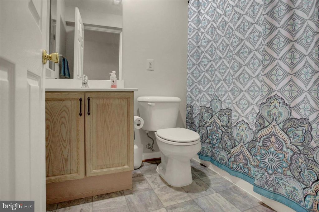 Image 32 of property listing at 7 ECKSTINE CT, Smithsburg, MD 21783