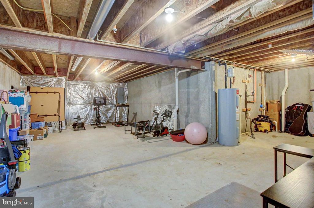 Image 38 of property listing at 7 ECKSTINE CT, Smithsburg, MD 21783