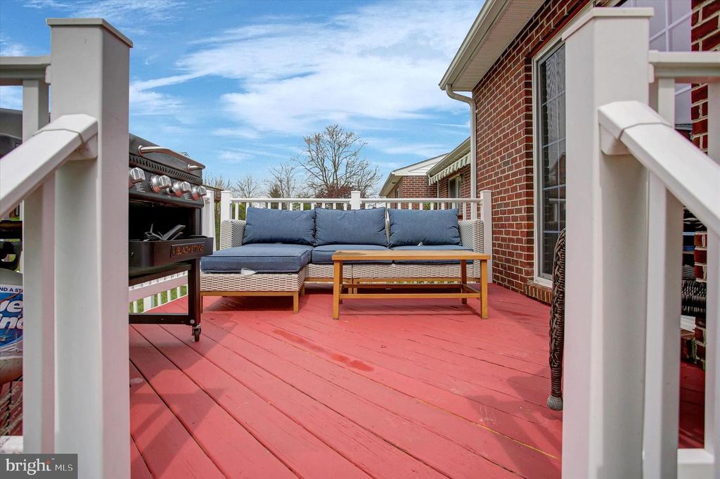 Image 41 of property listing at 7 ECKSTINE CT, Smithsburg, MD 21783