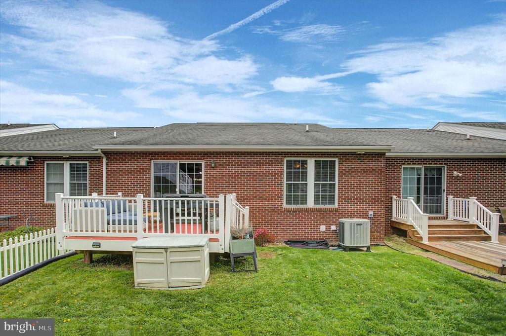 Image 42 of property listing at 7 ECKSTINE CT, Smithsburg, MD 21783