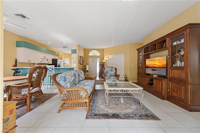 25060 Bay Cedar DR, Bonita Springs, FL 34134