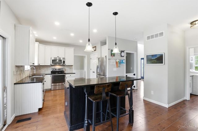 7554 Bridgeford Court, West Chester, OH 45069