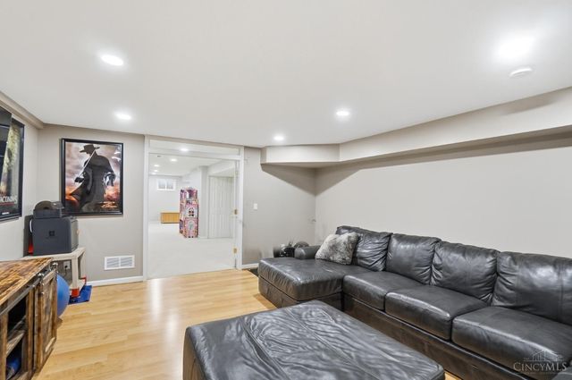 7554 Bridgeford Court, West Chester, OH 45069