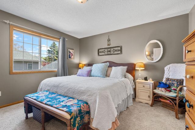 2671 Oakview Lane, Monticello, MN 55362