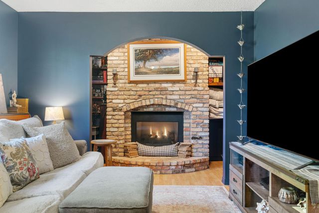 2671 Oakview Lane, Monticello, MN 55362