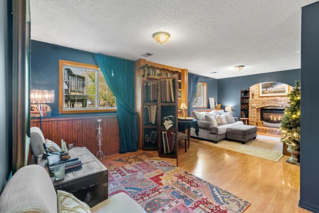 2671 Oakview Lane, Monticello, MN 55362