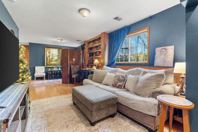 2671 Oakview Lane, Monticello, MN 55362