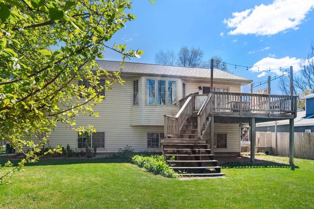 2671 Oakview Lane, Monticello, MN 55362