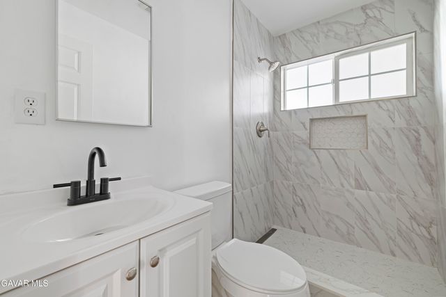 45517 Kingtree Avenue, Lancaster, CA 93534