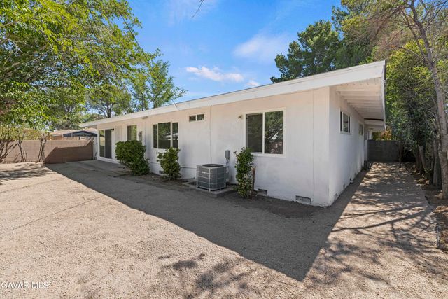 45517 Kingtree Avenue, Lancaster, CA 93534