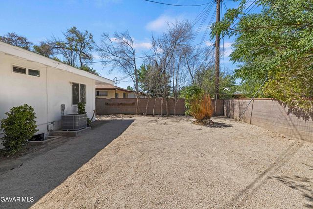 45517 Kingtree Avenue, Lancaster, CA 93534