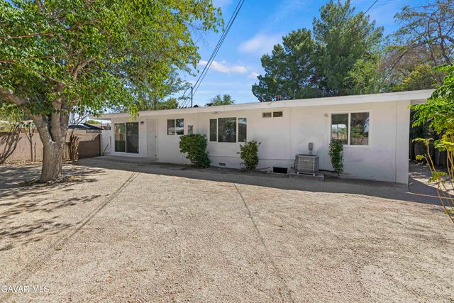 45517 Kingtree Avenue, Lancaster, CA 93534