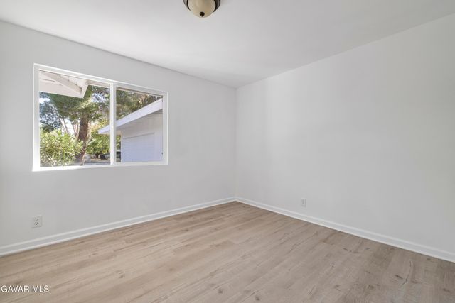 45517 Kingtree Avenue, Lancaster, CA 93534