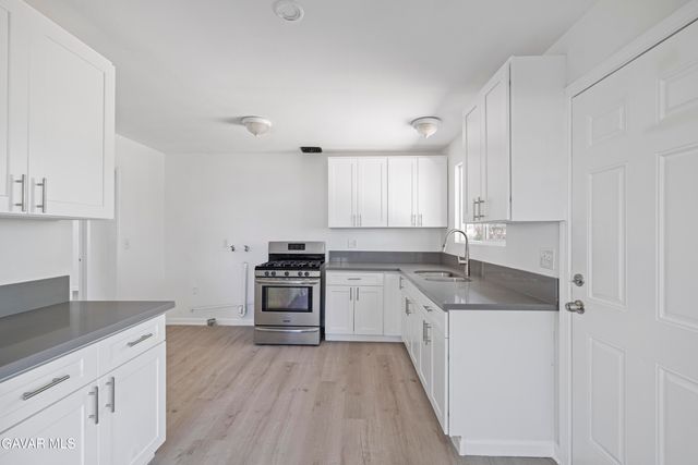 45517 Kingtree Avenue, Lancaster, CA 93534