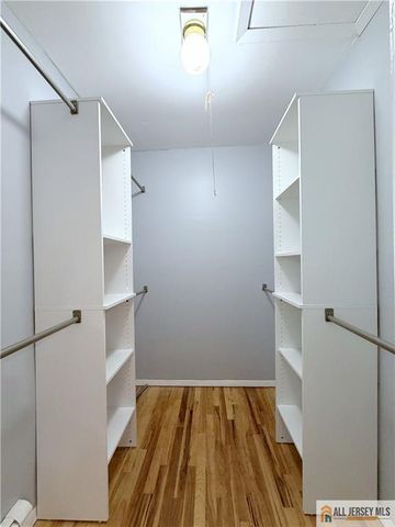 406 Cranbury Road 7, East Brunswick, NJ 08816