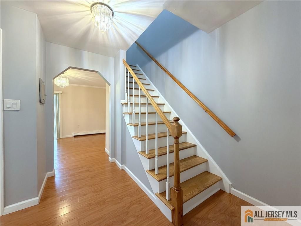 406 Cranbury Road 7, East Brunswick, NJ 08816