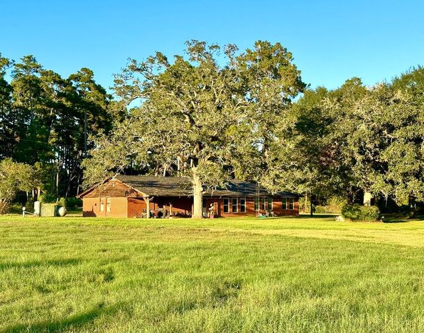 27687 T-2 Hoke Road, Richards, TX 77873