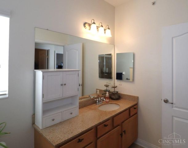 3224 Grand Falls Boulevard, Deerfield Twp., OH 45039