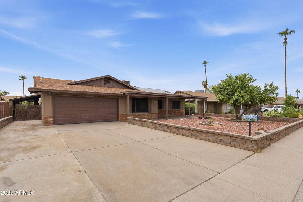 11002 N 45TH Avenue, Glendale, AZ 85304 — photo 2