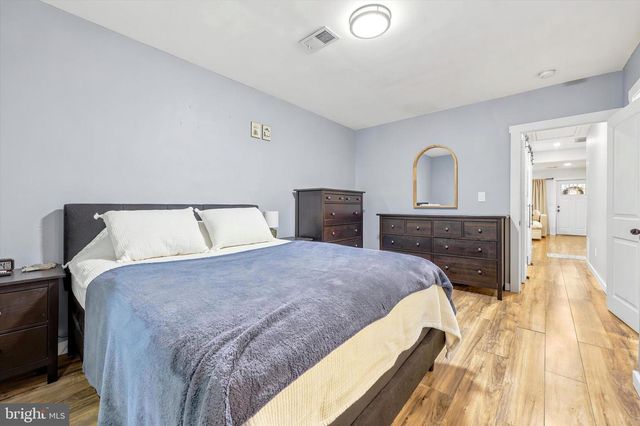 109 BURNT MILL RD, Cherry Hill, NJ 08003