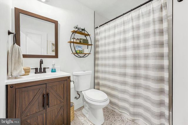 109 BURNT MILL RD, Cherry Hill, NJ 08003
