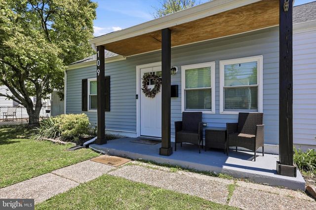 109 BURNT MILL RD, Cherry Hill, NJ 08003