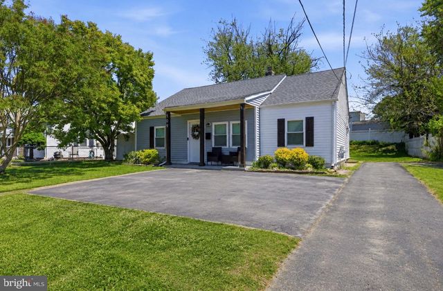 109 BURNT MILL RD, Cherry Hill, NJ 08003