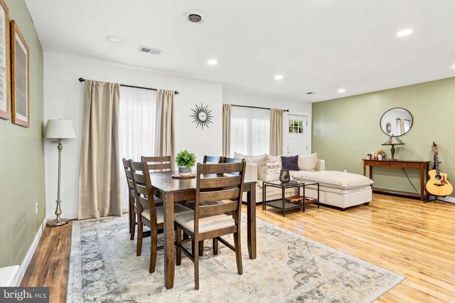 109 BURNT MILL RD, Cherry Hill, NJ 08003