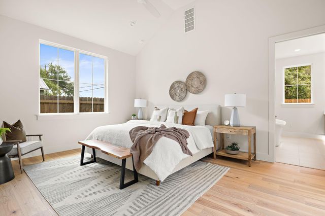 5032 Lansing DR, Austin, TX 78745