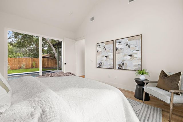 5032 Lansing DR, Austin, TX 78745