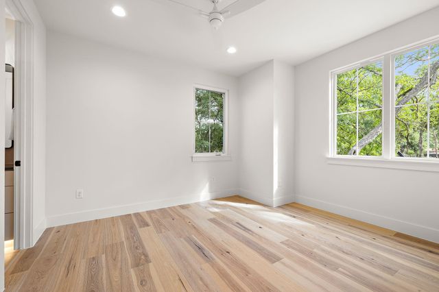 5032 Lansing DR, Austin, TX 78745