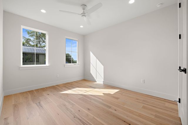 5032 Lansing DR, Austin, TX 78745