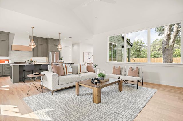 5032 Lansing DR, Austin, TX 78745