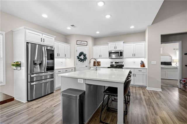 161 Springwood Drive, Carrollton, GA 30117