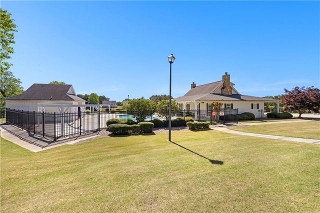 161 Springwood Drive, Carrollton, GA 30117