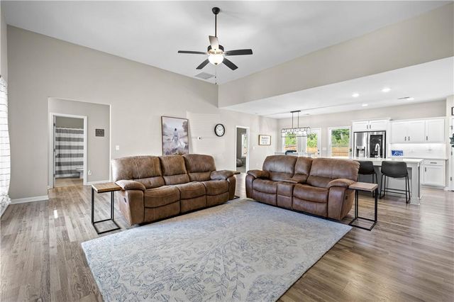 161 Springwood Drive, Carrollton, GA 30117