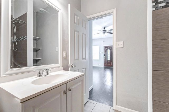 1606 Ruthven, Houston, TX 77019
