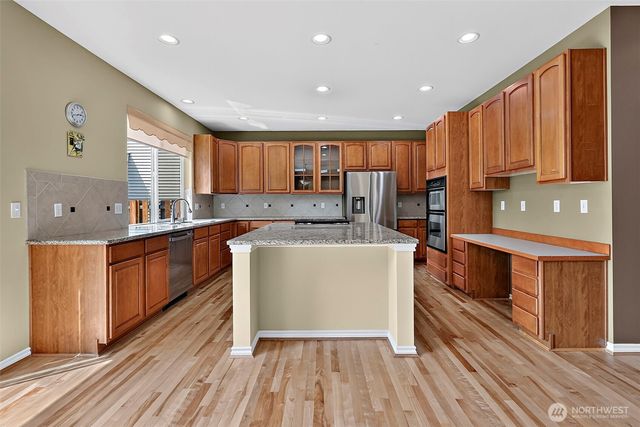6733 Montevista Drive SE, Auburn, WA 98092