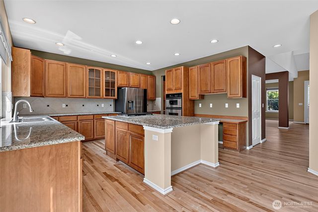 6733 Montevista Drive SE, Auburn, WA 98092