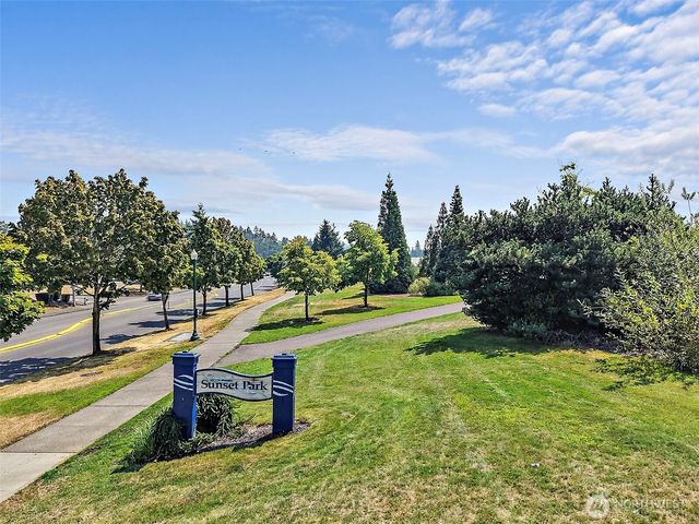 6733 Montevista Drive SE, Auburn, WA 98092