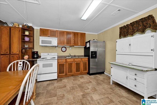 2144 LITTLE COVE WAY, Quinton, AL 35130