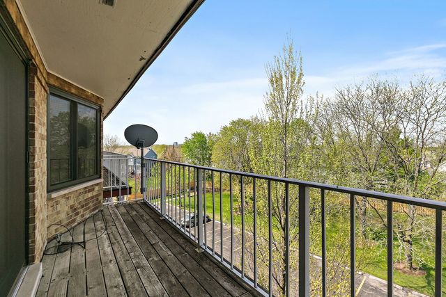 5400 Astor Lane 411, Rolling Meadows, IL 60008