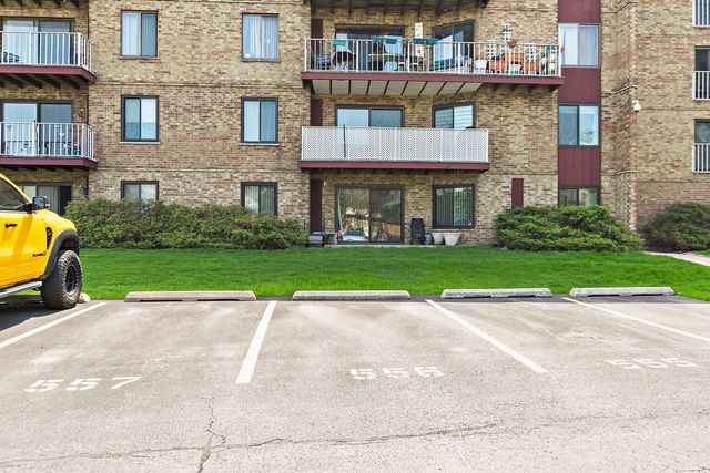 5400 Astor Lane 411, Rolling Meadows, IL 60008