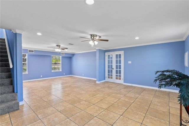 9918 Leopard St, Corpus Christi, TX 78410