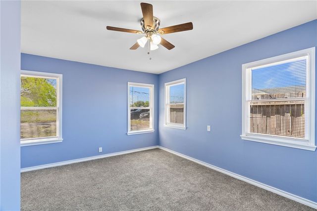 9918 Leopard St, Corpus Christi, TX 78410